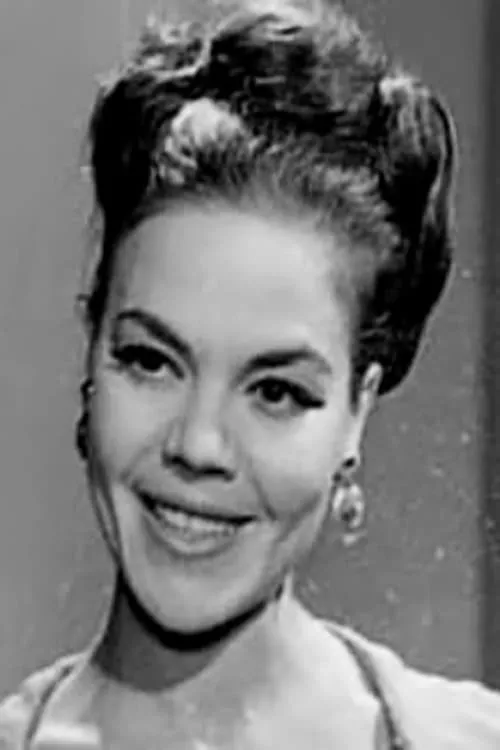 Maria Bonelou interpretando a Aleka