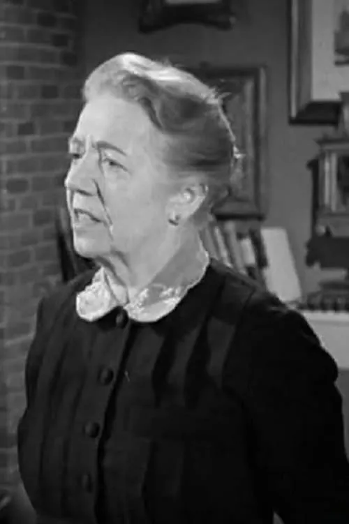 María Francés interpretando a Doña Celia