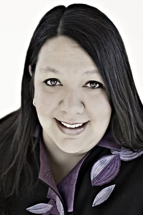 Maria Gus interpretando a Herself