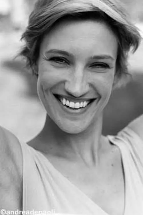 Maria Sole Mansutti interpretando a Francesca