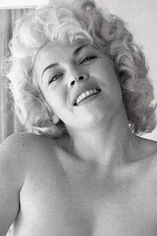 Sandra Sinclair ha trabajado con Maria Stinger en 8 ocasiones