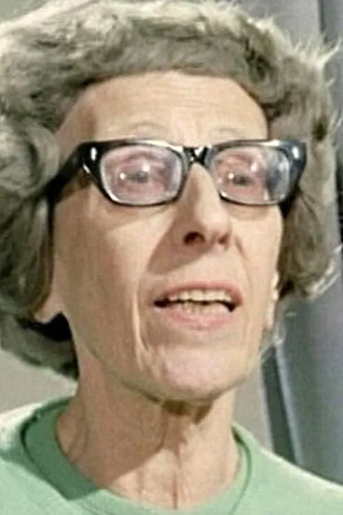 Maria Tedeschi interpretando a Dama di San Vincenzo