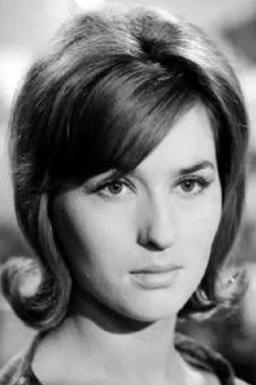 Maria Wachowiak interpretando a Waitress