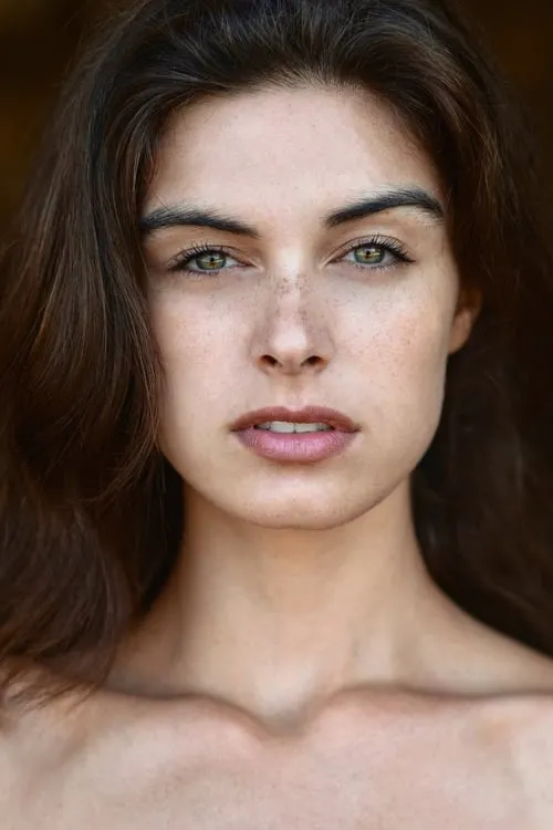 Mariah Strongin en su biografía y filmografía