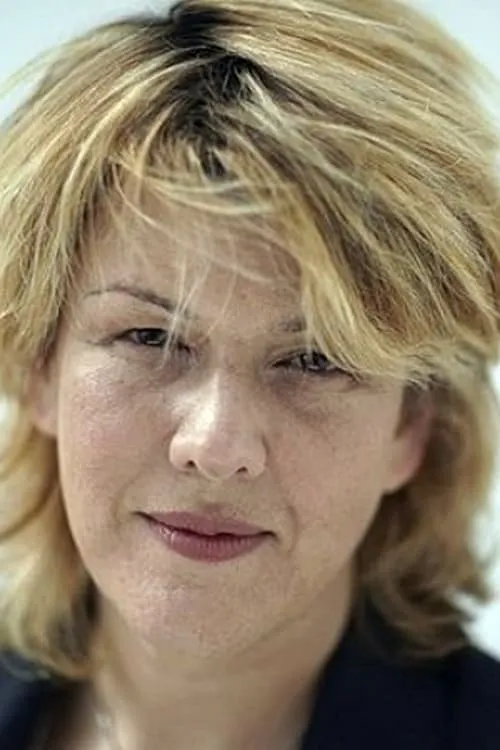 Marianne Groves interpretando a Vasquez assistant