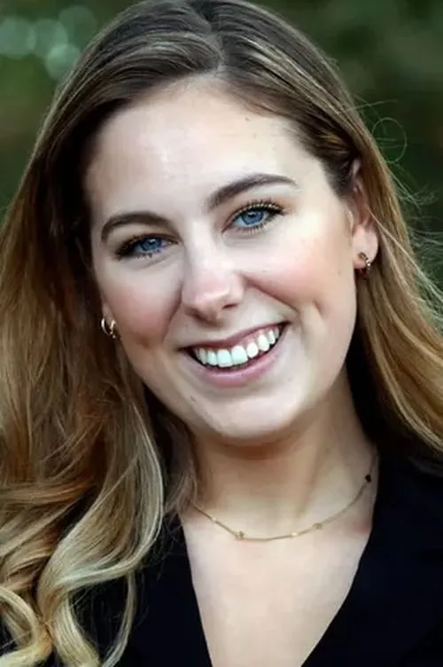 Marie Verhulst interpretando a Arachnia