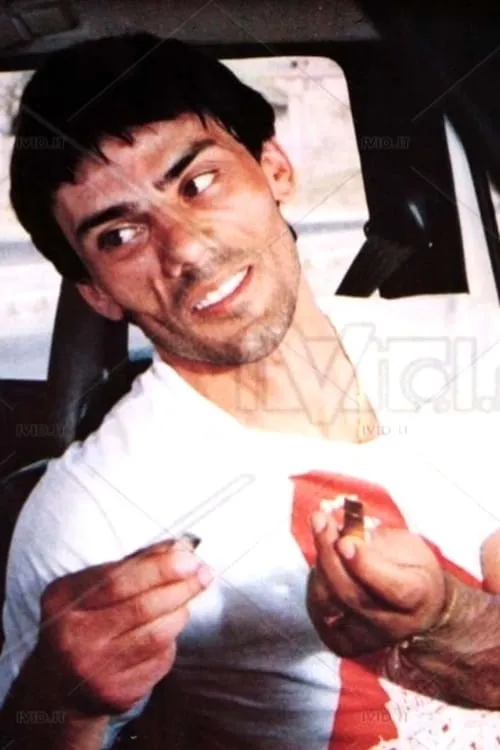 Mario Afeltra interpretando a Mario