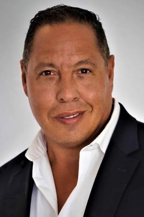 Julia Stiles ha trabajado con Mario Polit en 2 ocasiones