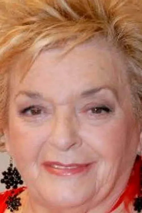 Marisa Porcel interpretando a Camarera