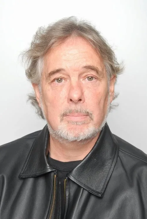 Charu Bala Chokshi ha trabajado con Mark Cooper en 2 ocasiones