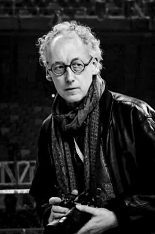 Paul McGuinness ha trabajado con Mark Fisher en 1 ocasiones