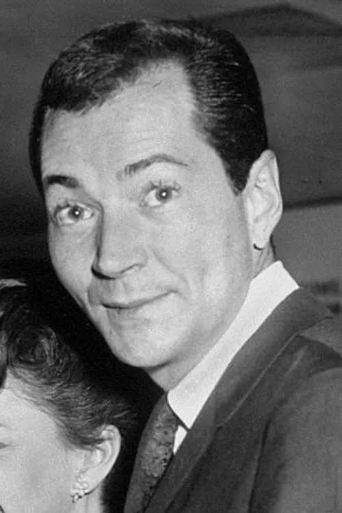 Mark Herron interpretando a Bellemonde