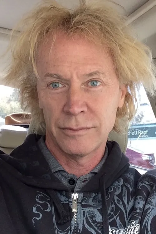 Curtis Bechdholt ha trabajado con Mark Laursen en 1 ocasiones