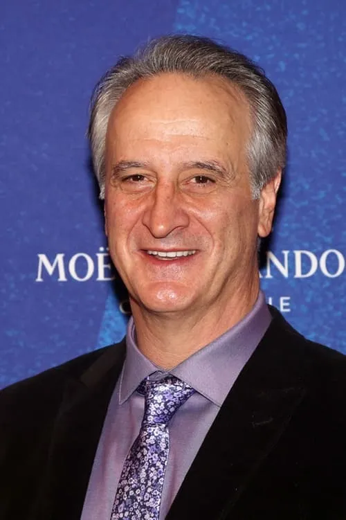 Michael-Demby Cain ha trabajado con Mark Lotito en 1 ocasiones