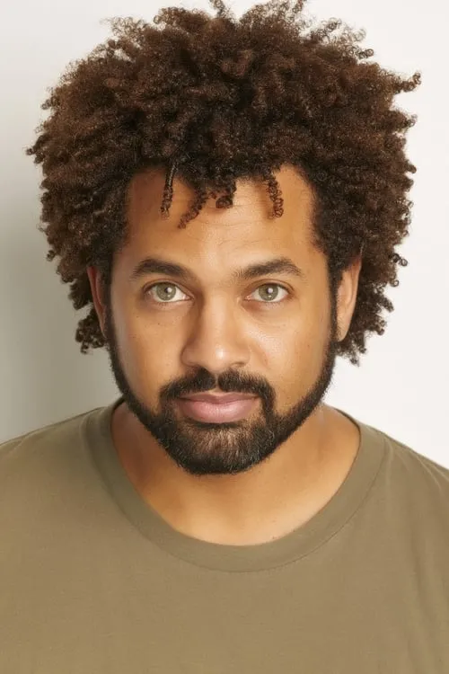 Marshall Porter interpretando a Scotty