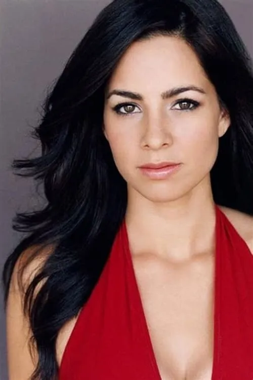 Marta McGonagle interpretando a Isabella