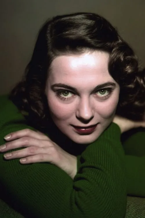 Märta Torén interpretando a Lili Maubert