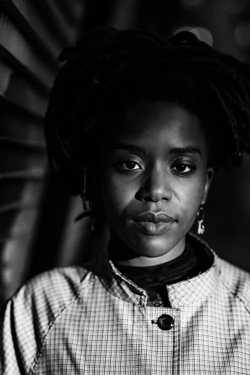 Martha Canga Antonio interpretando a Jeanne, the nurse