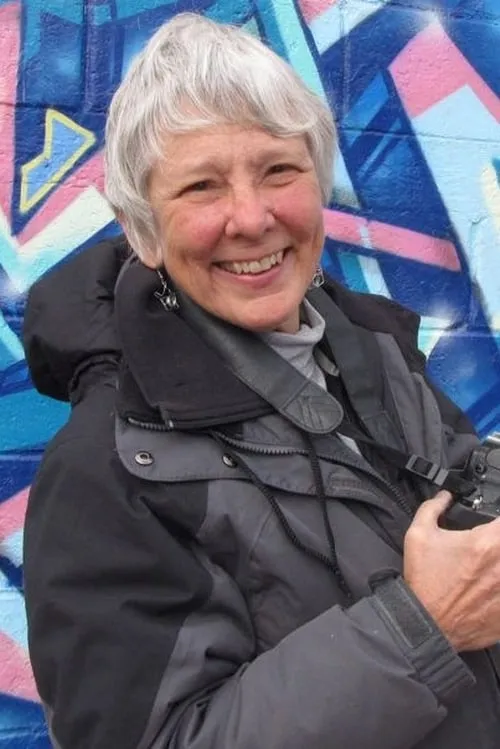 Joel Meyerowitz ha trabajado con Martha Cooper en 1 ocasiones