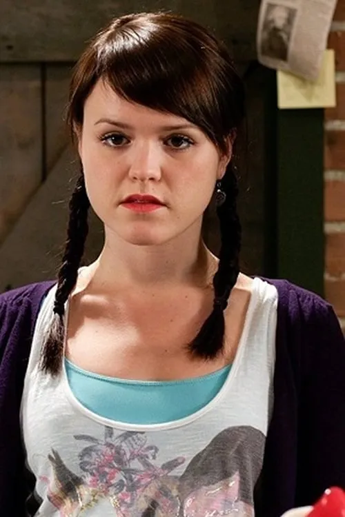 Marthe Bernard interpretando a Janet