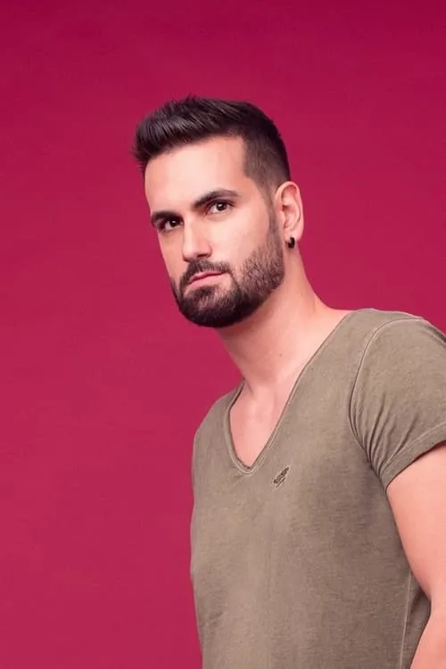 Martín Spínola interpretando a Eric