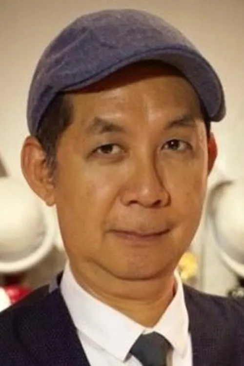 Marut Sarowat interpretando a