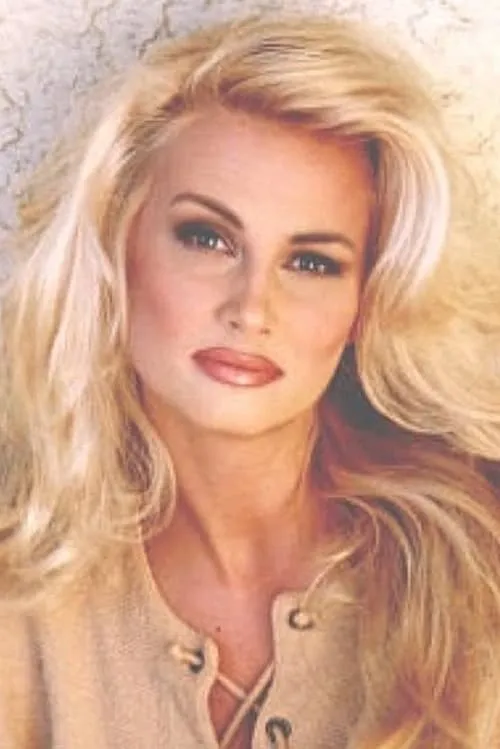 Julianna Lavin ha trabajado con Mary Ann Schmidt en 1 ocasiones