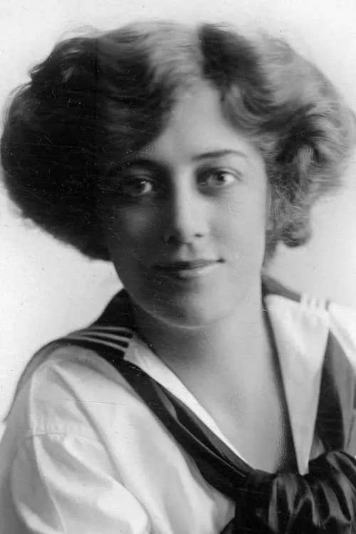 Mary Elizabeth Forbes interpretando a Governess