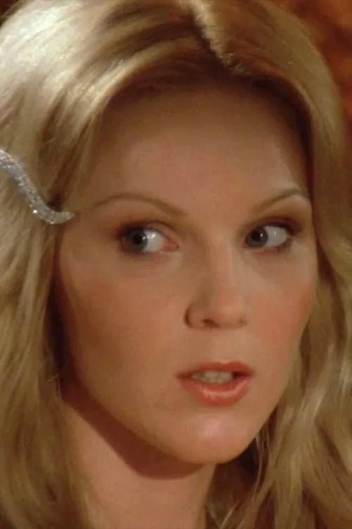 Christophe Alberola ha trabajado con Mary Mendum en 1 ocasiones