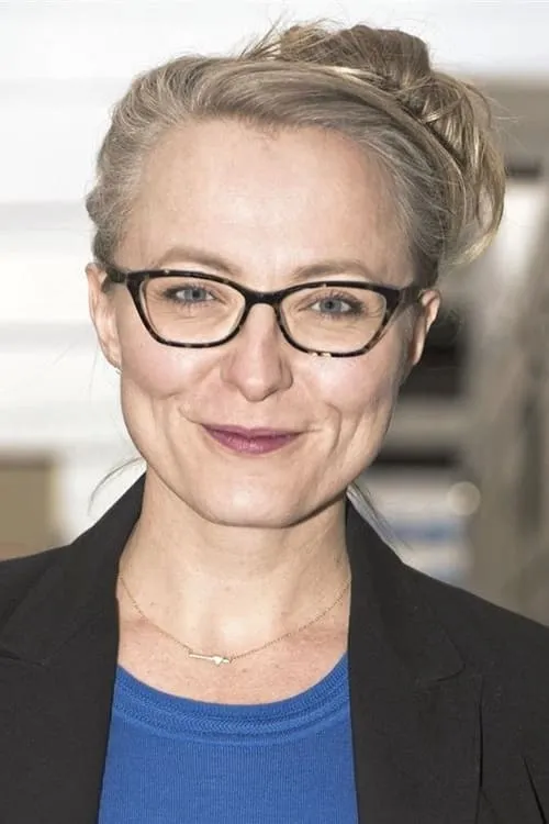 Marya Sea Kaminski interpretando a Mariah