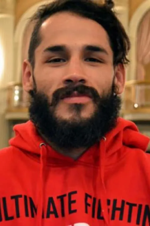 Masio Fullen interpretando a Self