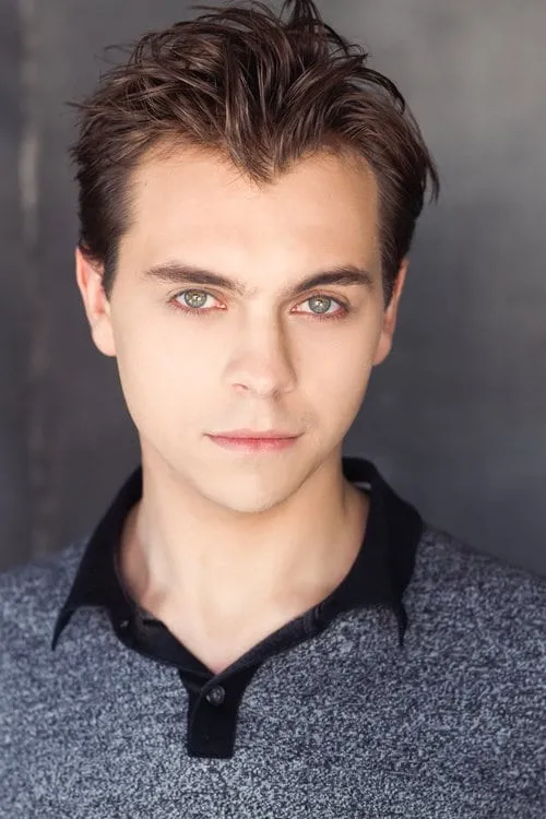 Mason Azbill interpretando a Bryce