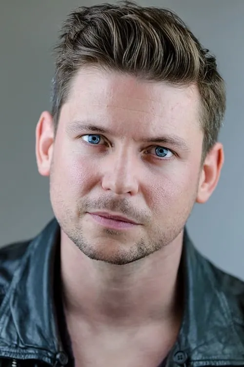 Daniel Joseph Serra ha trabajado con Mat Ruttle en 1 ocasiones