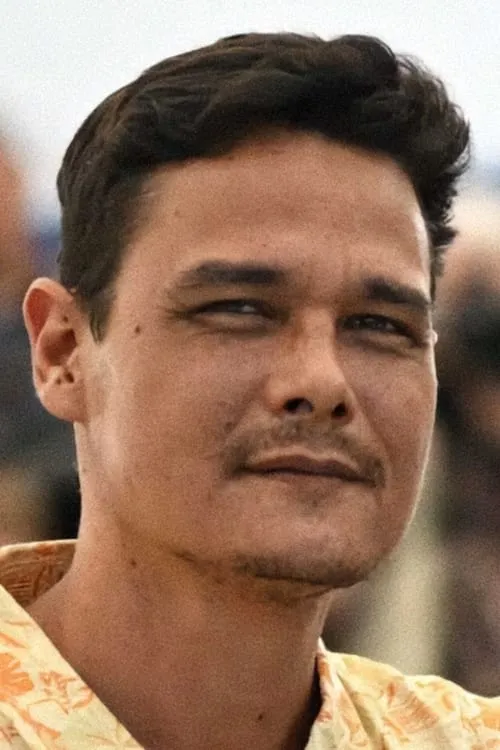 Michael Vautor ha trabajado con Matahi Pambrun en 1 ocasiones