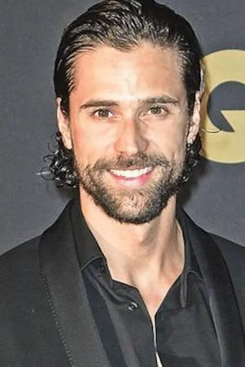 Matías Novoa — personaje: Marcelo Bernal