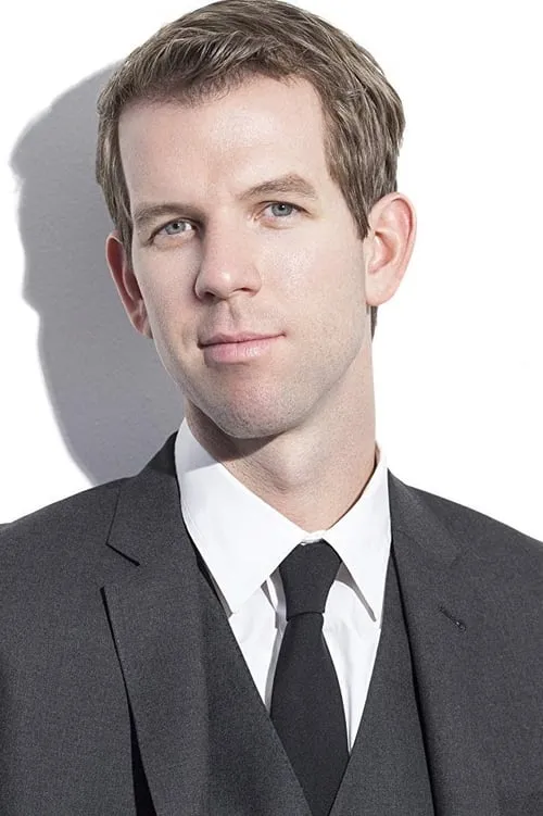 Matt Hobby interpretando a