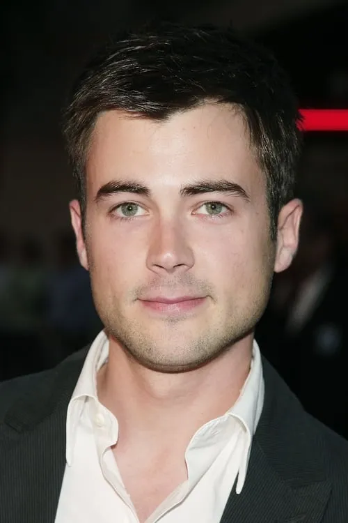 Matt Long — personaje: Dylan Hewitt