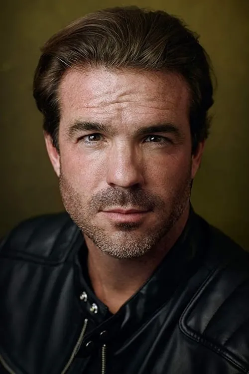 Matt Mangum en su biografía y filmografía