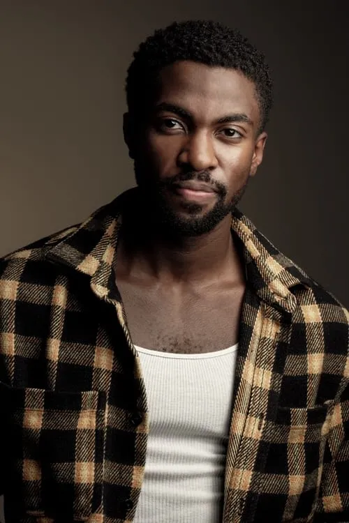 Matthew Elam interpretando a Quentin