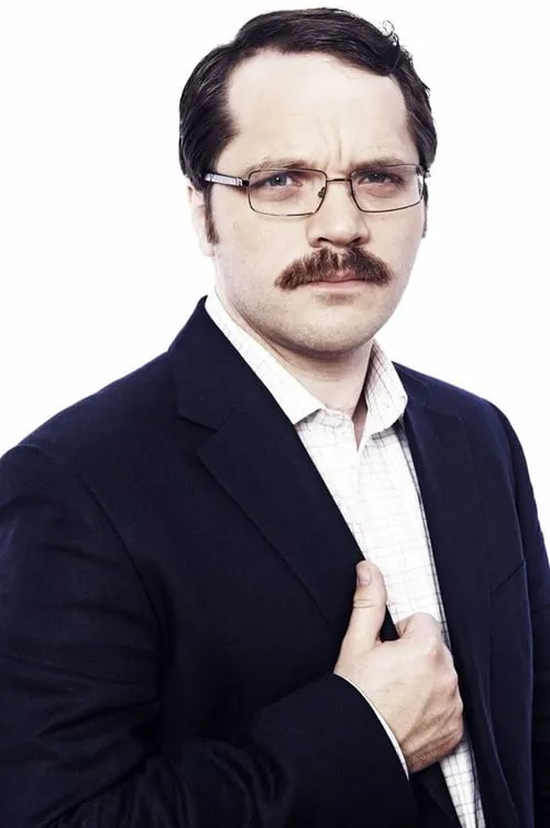 Matthew Holness — personaje: Richard Chickentoss