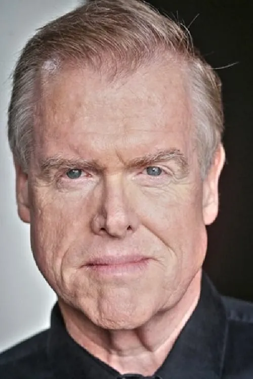 Matthew Kimbrough interpretando a Ebenezer Scrooge