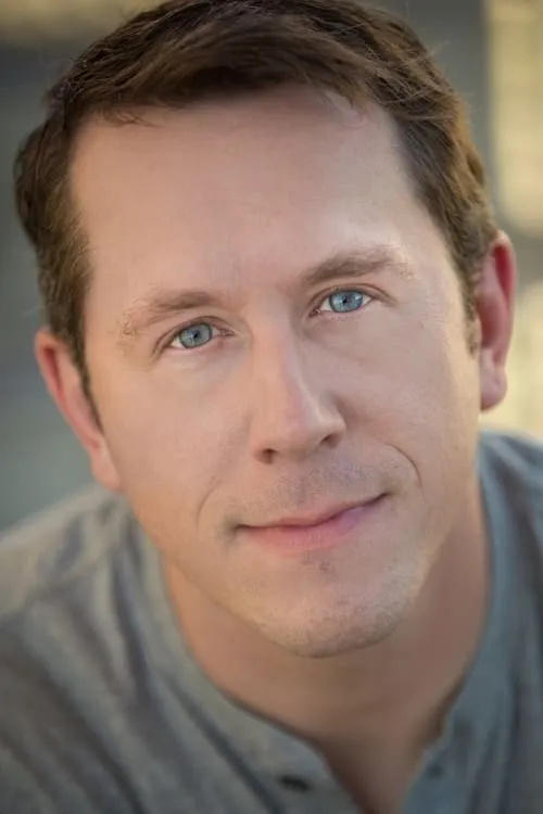 Matthew Page interpretando a Bartender