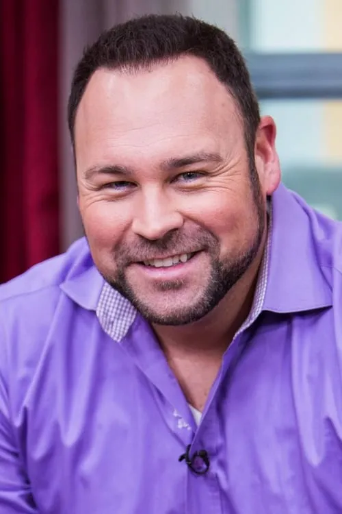 Matthew Rogers en su biografía y filmografía