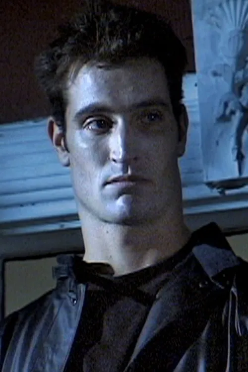 Kelly Busby ha trabajado con Matthew Thomas en 1 ocasiones