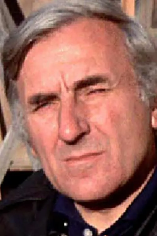 Graham Greene ha trabajado con Maurice Seveno en 1 ocasiones