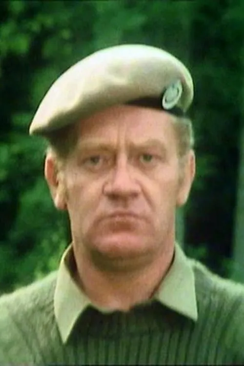 Peter Hutchins ha trabajado con Max Faulkner en 2 ocasiones