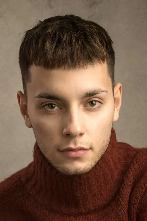 Charlotte Salt ha trabajado con Max Harwood en 1 ocasiones