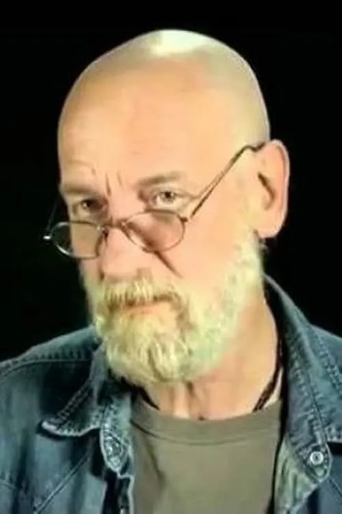 Max Igan en su biografía y filmografía