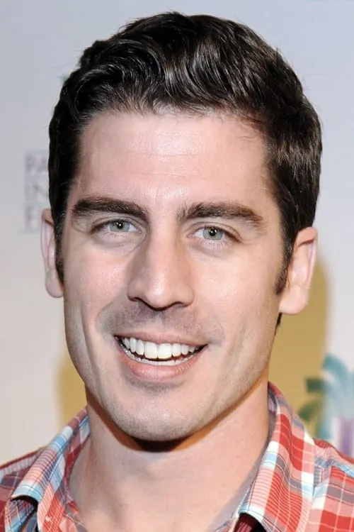 Sean Meldrum ha trabajado con Max McGuire en 1 ocasiones