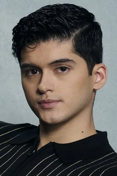 Michael Fruge ha trabajado con Max Pelayo en 1 ocasiones